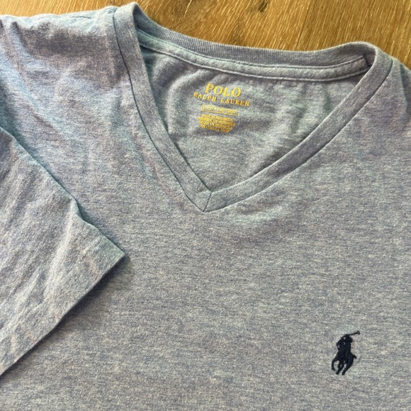 Polo Ralph Lauren T-Shirt Mens Large Light Blue‎ Short Sleeve V-neck - Picture 1 of 7
